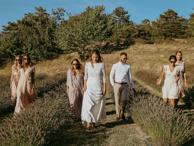 Le mariage de Quentin et Eugénie à Viens, Vaucluse 17