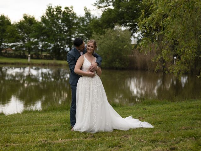 Le mariage de Simon et Océane à Polliat, Ain 1