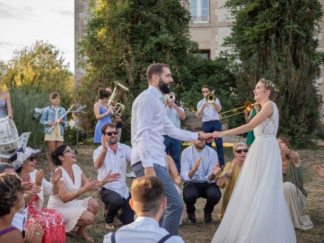 Le mariage de Antoine et Sibylle à Bessines-sur-Gartempe, Haute-Vienne 24