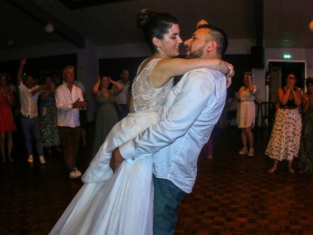 Le mariage de Clément et Charlotte à Sallertaine, Vendée 57
