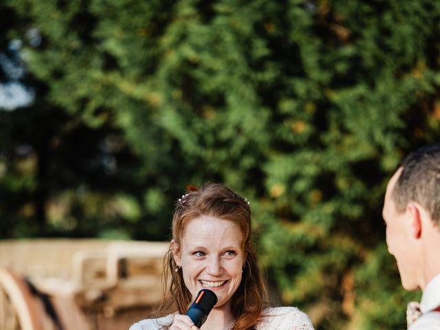 Le mariage de Stéphane et Charlotte à Liergues, Rhône 23