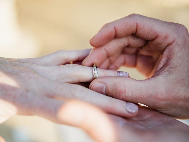 Le mariage de Stéphane et Charlotte à Liergues, Rhône 26