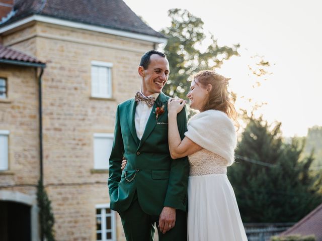 Le mariage de Stéphane et Charlotte à Liergues, Rhône 33