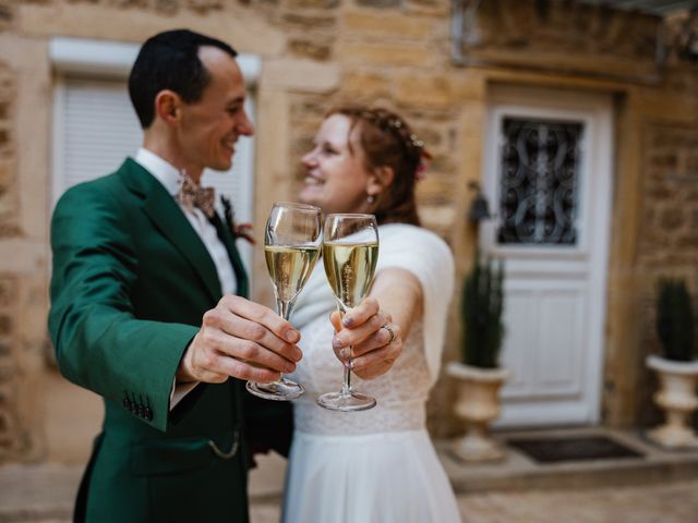Le mariage de Stéphane et Charlotte à Liergues, Rhône 38