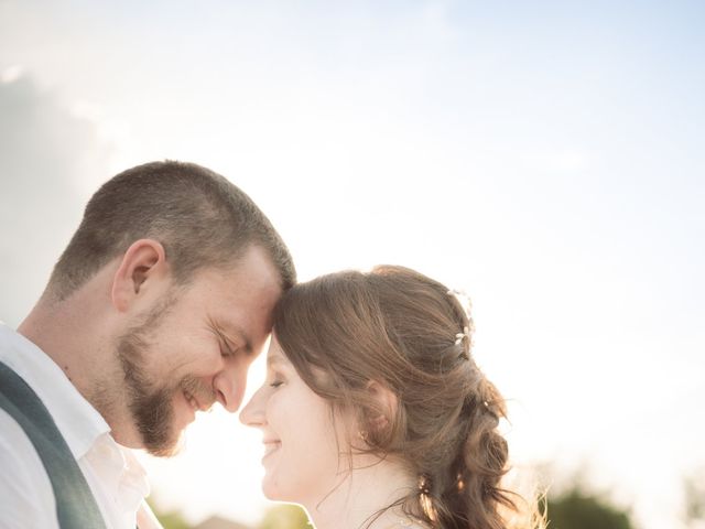 Le mariage de Peter et Mel à Montdoumerc, Lot 95