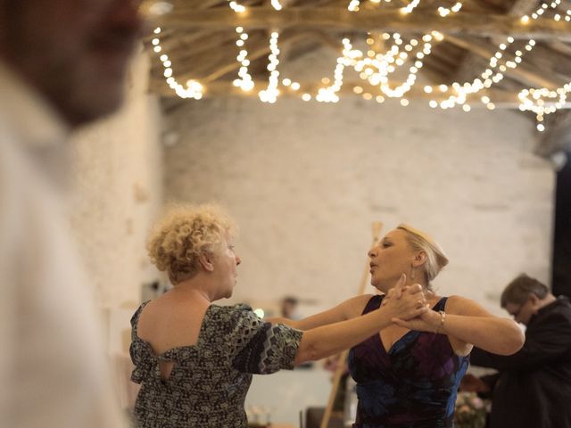 Le mariage de Peter et Mel à Montdoumerc, Lot 111