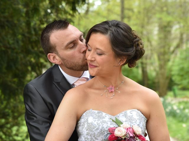 Le mariage de Damien et Fanny à Soligny-les-Étangs, Aube 17