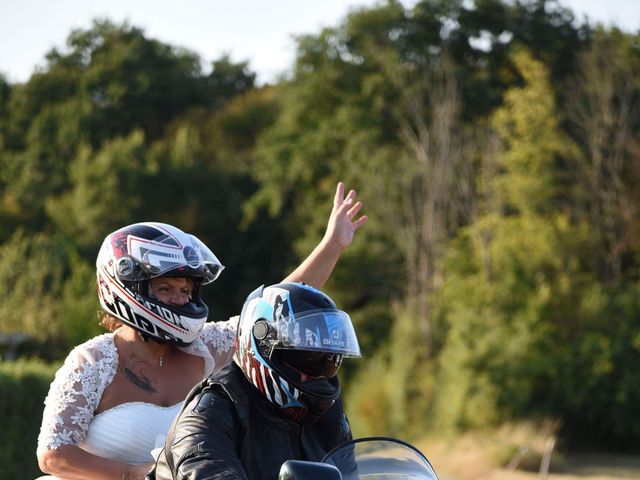 Le mariage de Stéphane  et Isabelle  à Bonny-sur-Loire, Loiret 5