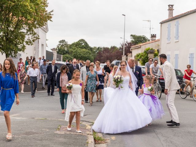 Le mariage de Alexandre et Emeline à Saint-Laurent-de-la-Prée, Charente Maritime 42
