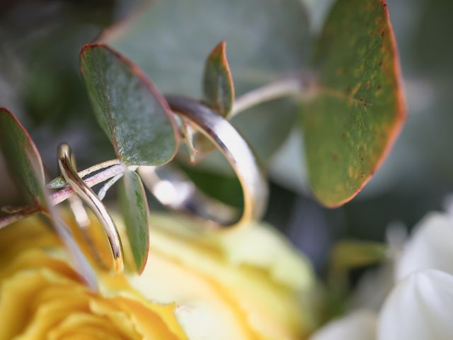 Le mariage de Simon et Clémentine à Tuffé, Sarthe 2