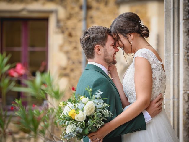 Le mariage de Simon et Clémentine à Tuffé, Sarthe 84