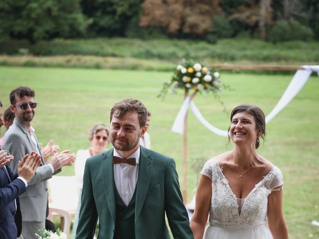 Le mariage de Simon et Clémentine à Tuffé, Sarthe 246