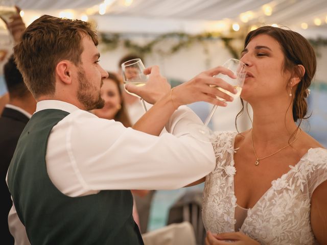 Le mariage de Simon et Clémentine à Tuffé, Sarthe 277