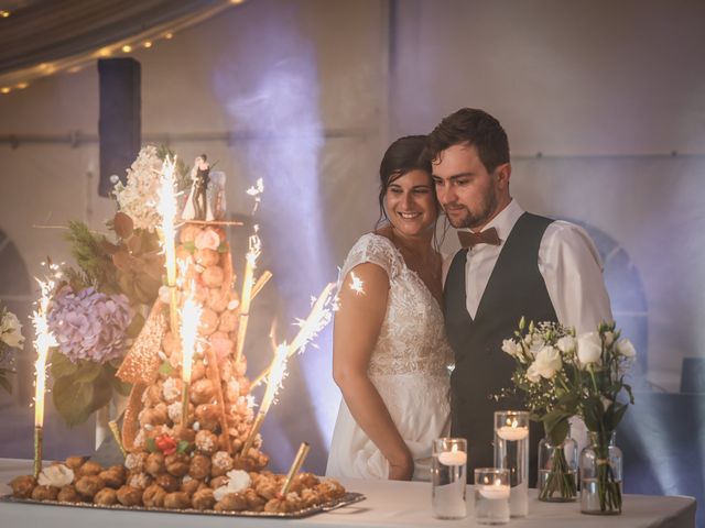 Le mariage de Simon et Clémentine à Tuffé, Sarthe 302