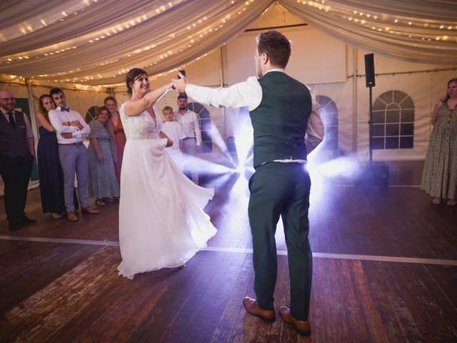 Le mariage de Simon et Clémentine à Tuffé, Sarthe 308
