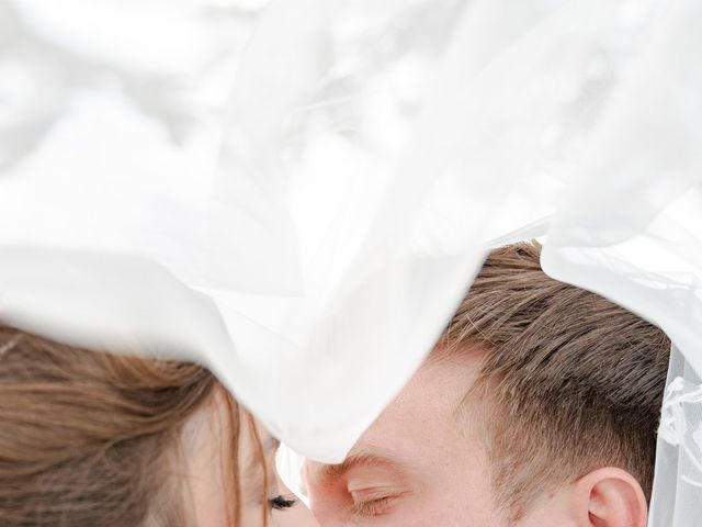 Le mariage de Johnathan et Joshephine à Versailles, Yvelines 31