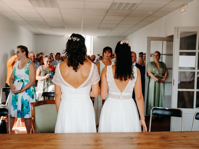 Le mariage de Sarah et Marie à Lauris, Vaucluse 12