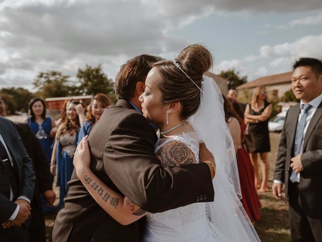 Le mariage de Anthony et Hélène à Tiffauges, Vendée 37