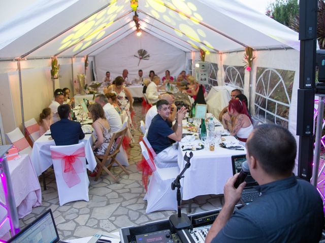 Le mariage de Claire et Johan à Labatut, Landes 25