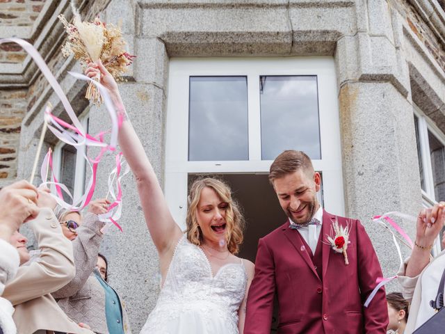 Le mariage de Sébastien et Aurélie à Saint-James, Manche 11