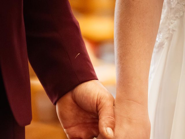 Le mariage de Sébastien et Aurélie à Saint-James, Manche 13