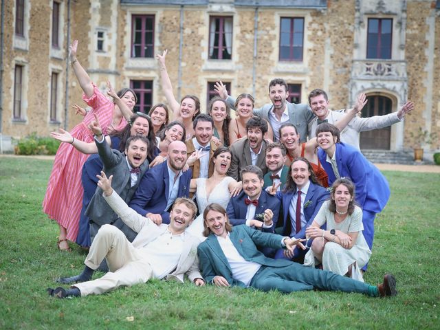 Le mariage de Simon et Clémentine à Tuffé, Sarthe 77