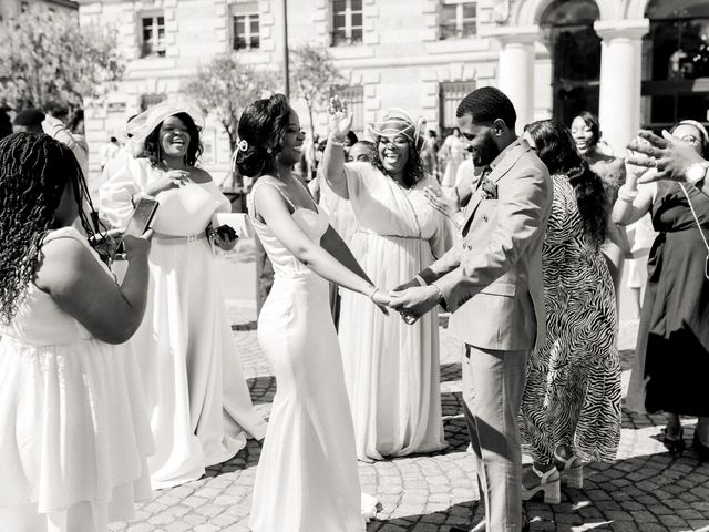 Le mariage de Phinees et Monica à Moissy-Cramayel, Seine-et-Marne 9