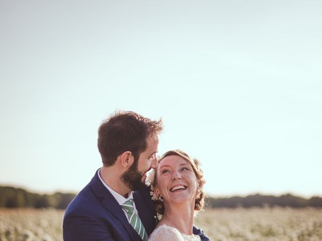 Le mariage de Antoine et Charlotte à Sens, Yonne 24