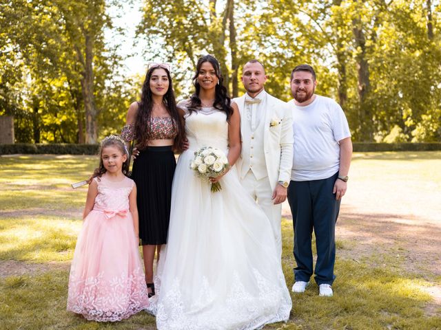 Le mariage de Luc et Natacha à Peypin, Bouches-du-Rhône 35