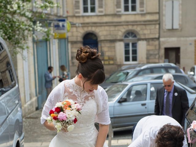 Le mariage de Damien et Laure à Mirambeau, Charente Maritime 19