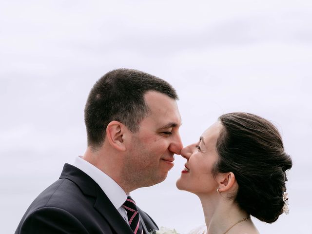 Le mariage de Guillaume et Marie-Laure à Gouville-sur-Mer, Manche 1