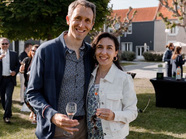 Le mariage de Guillaume et Marie-Laure à Gouville-sur-Mer, Manche 35