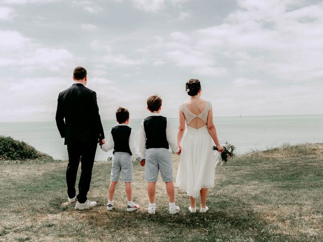 Le mariage de Guillaume et Marie-Laure à Gouville-sur-Mer, Manche 5