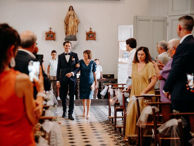 Le mariage de Thibault et Mélanie à Villelaure, Vaucluse 5