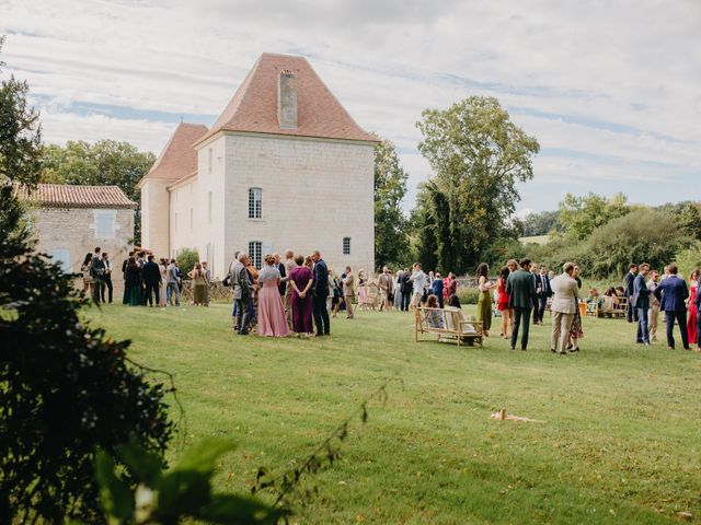 Le mariage de Adrien et Justine à Saint-Privat-des-Prés, Dordogne 33