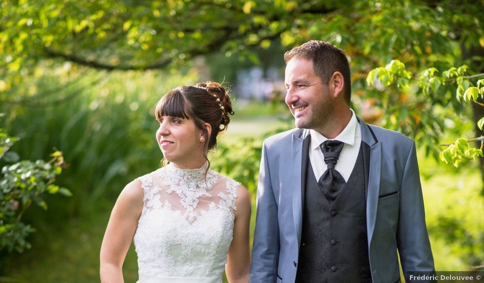 Le mariage de Damien et Laure à Mirambeau, Charente Maritime