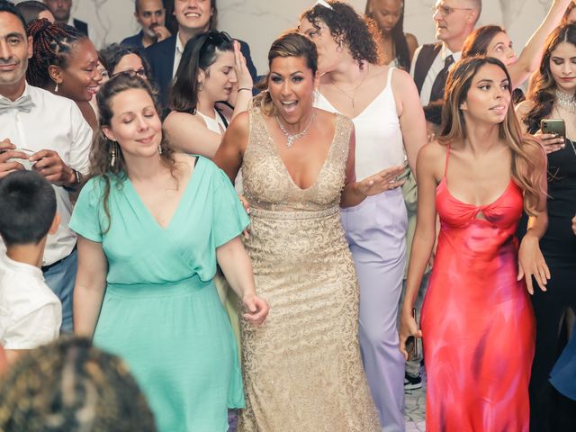 Le mariage de Jordan et Stellia à Montreuil, Seine-Saint-Denis 129