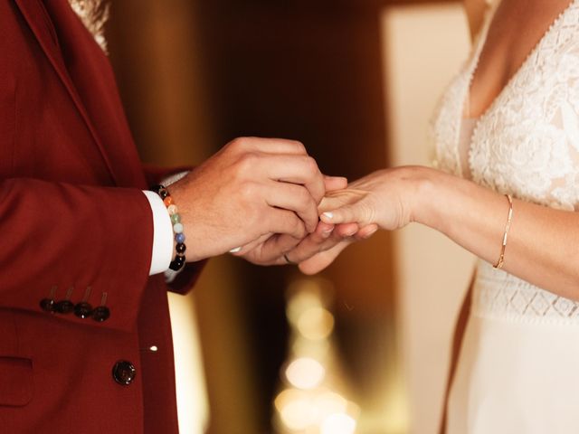 Le mariage de Antoine et Sarah à Coutances, Manche 12