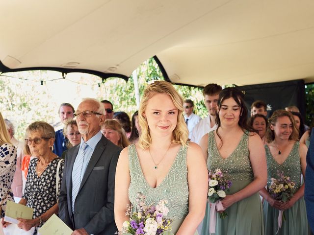 Le mariage de Katie et Nicolas à Vignieu, Isère 41