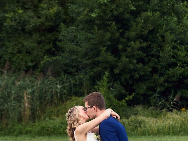 Le mariage de Katie et Nicolas à Vignieu, Isère 108