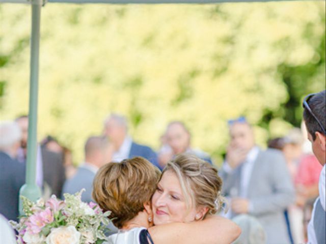 Le mariage de Romain et Jaclyn à Saulon-la-Rue, Côte d&apos;Or 62