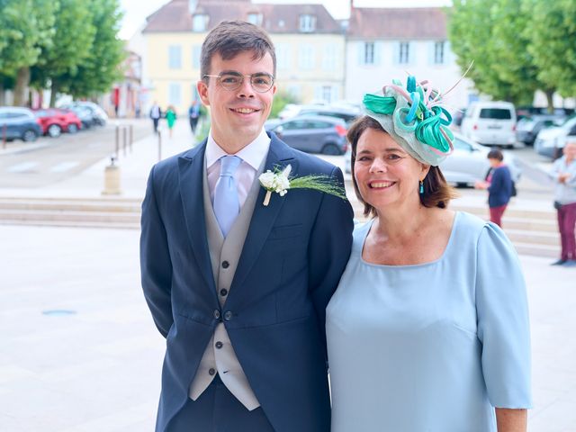 Le mariage de Gauthier et Sixtine à Merry-sur-Yonne, Yonne 32