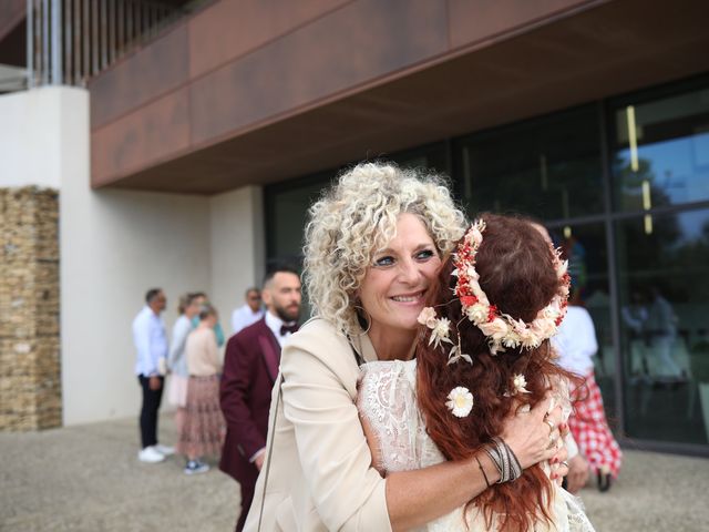 Le mariage de Christophe et Gabrielle à Orgon, Bouches-du-Rhône 30