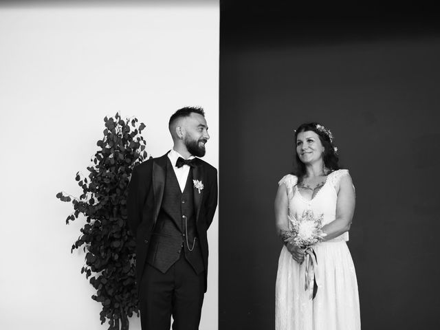 Le mariage de Christophe et Gabrielle à Orgon, Bouches-du-Rhône 34