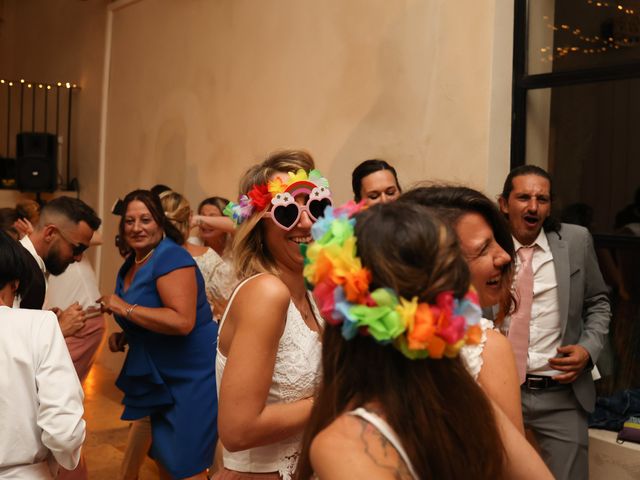 Le mariage de Christophe et Gabrielle à Orgon, Bouches-du-Rhône 70