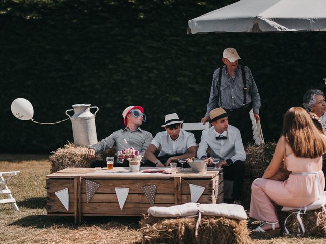 Le mariage de Fred et Amélie à Créances, Manche 71