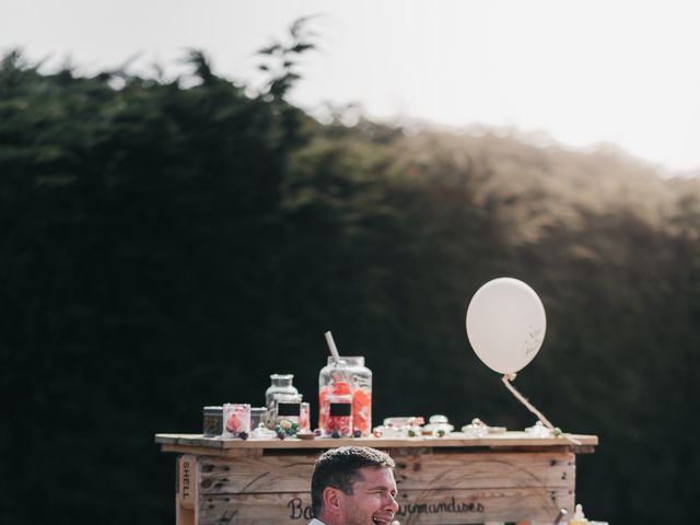 Le mariage de Fred et Amélie à Créances, Manche 91