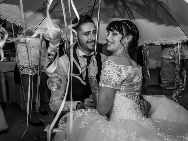 Le mariage de Cédric et Laurelenne à Le Grau-du-Roi, Gard 31