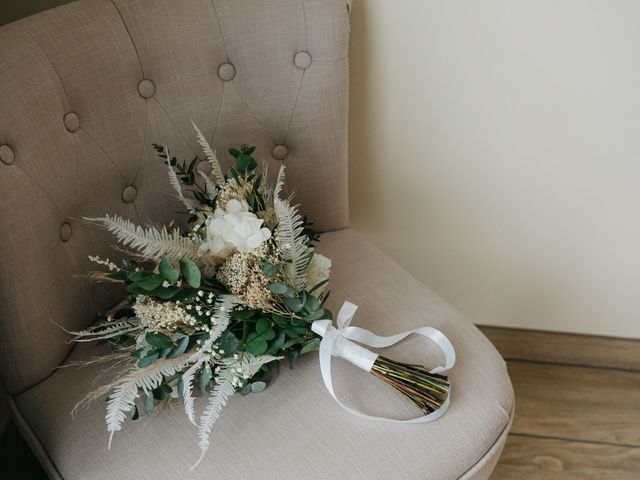 Le mariage de Yves-Benoît et Aurélie à Le Perréon, Rhône 5