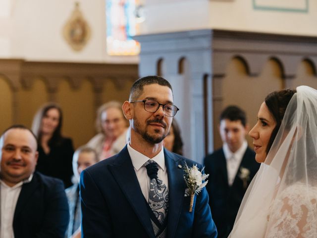 Le mariage de Yves-Benoît et Aurélie à Le Perréon, Rhône 17
